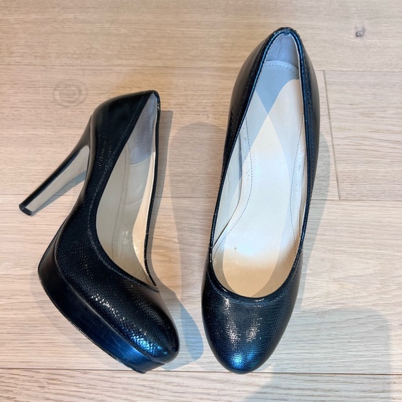 Calvin Klein Kendall Pumps Black texture size 8 - Picture 2 of 3
